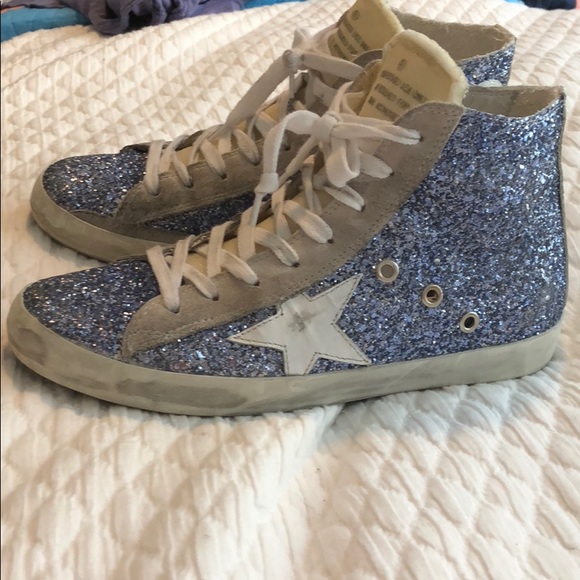 Golden Goose Shoes - Golden Goose glitter tennis shoes. Francy style✨✨✨